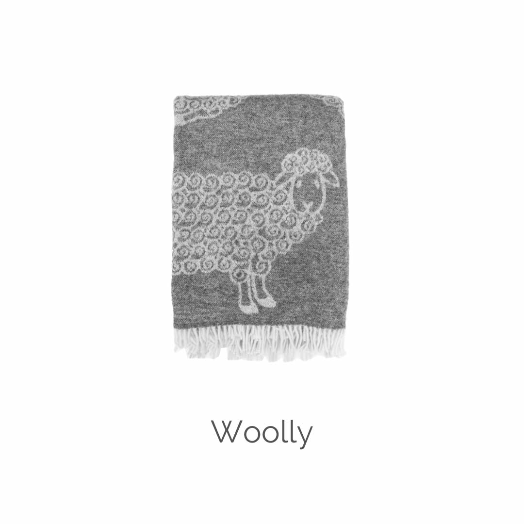 Woolly lamb throw Mulberi